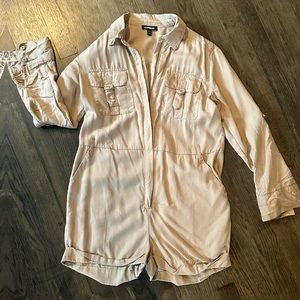 Express short romper. Size XS